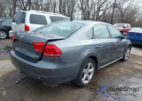 2013 Volkswagen Passat 2.5L Se из США, поврежденный, VIN 1VWBH7A35DC077368